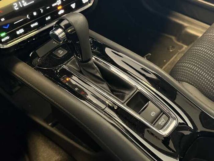 Honda HR-V 1.5 i-VTEC CVT Automatik Executive