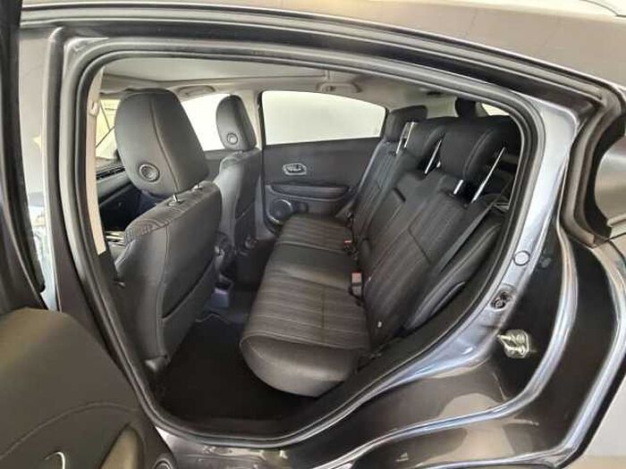Honda HR-V 1.5 i-VTEC CVT Automatik Executive