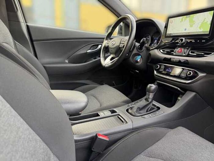 Hyundai i30 1.0 T-GDI DCT Connect & Go+LED+Navi+EPH v+h