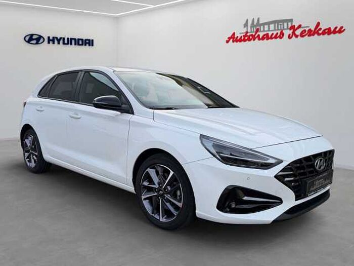 Hyundai i30 1.0 T-GDI DCT Connect & Go+LED+Navi+EPH v+h