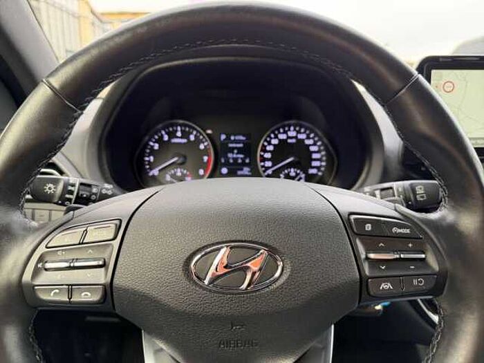 Hyundai i30 1.0 T-GDI DCT Connect & Go+LED+Navi+EPH v+h