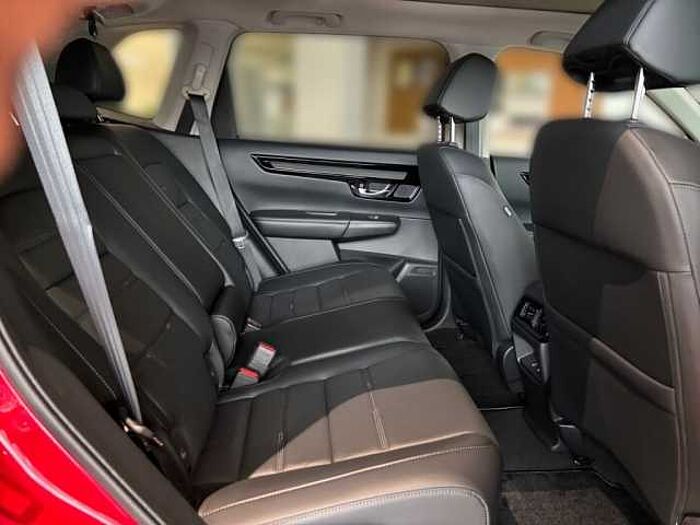 Honda CR-V e: PHEV 2.0 i-MMD Hybrid 2WD Elegance Tech (RS)