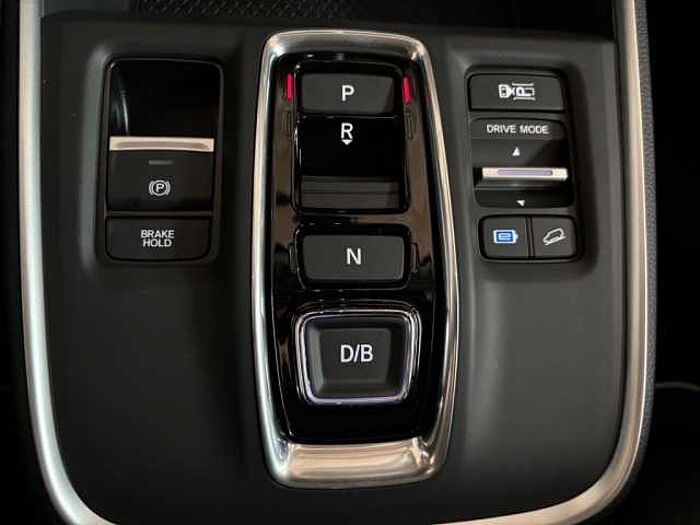 Honda CR-V e: PHEV 2.0 i-MMD Hybrid 2WD Elegance Tech (RS)