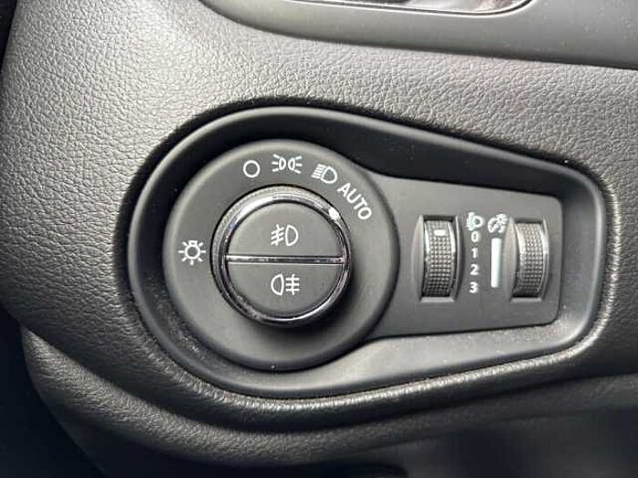 Jeep Renegade 1.3 T-GDI 4xe PLUG-IN Hybrid Automatik S