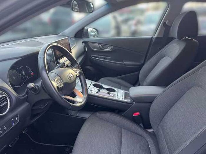Hyundai Kona EV Advantage