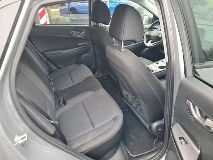 Hyundai Kona EV Advantage